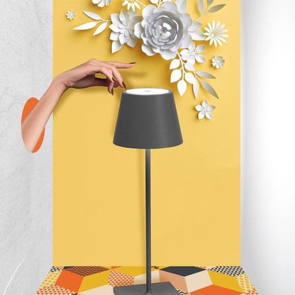 Bordlampe Uden Ledning Minimalistisk Design til Indendørs og Udendørs Belysning 4