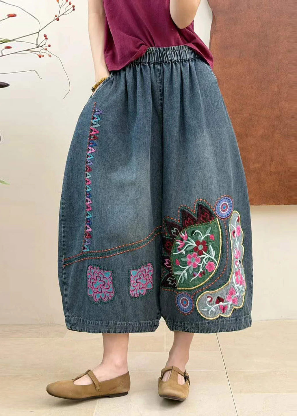 Dame Crop Jeans Med Broderi og Elastisk Talje 2