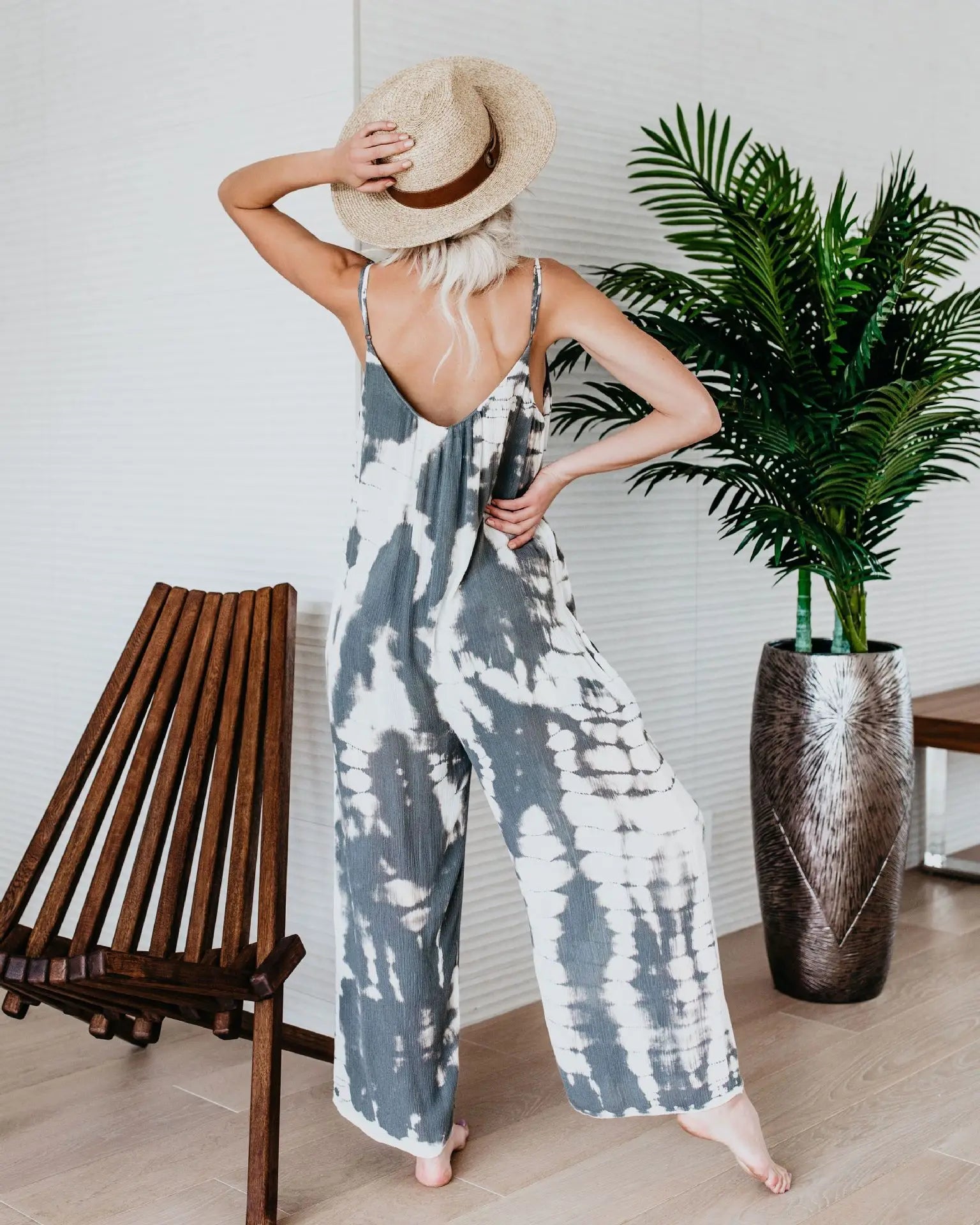 Dame Jumpsuit med Brede Ben 1