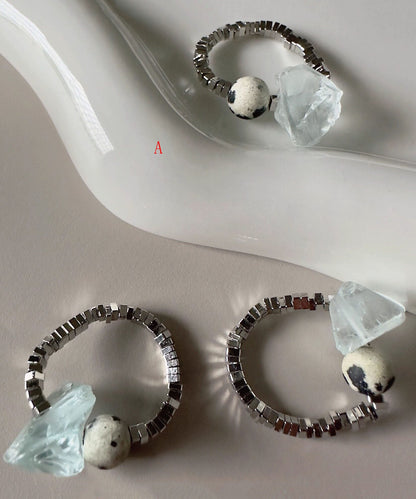 Dame Ring med Krystalsten og Knust Sølv Design 2
