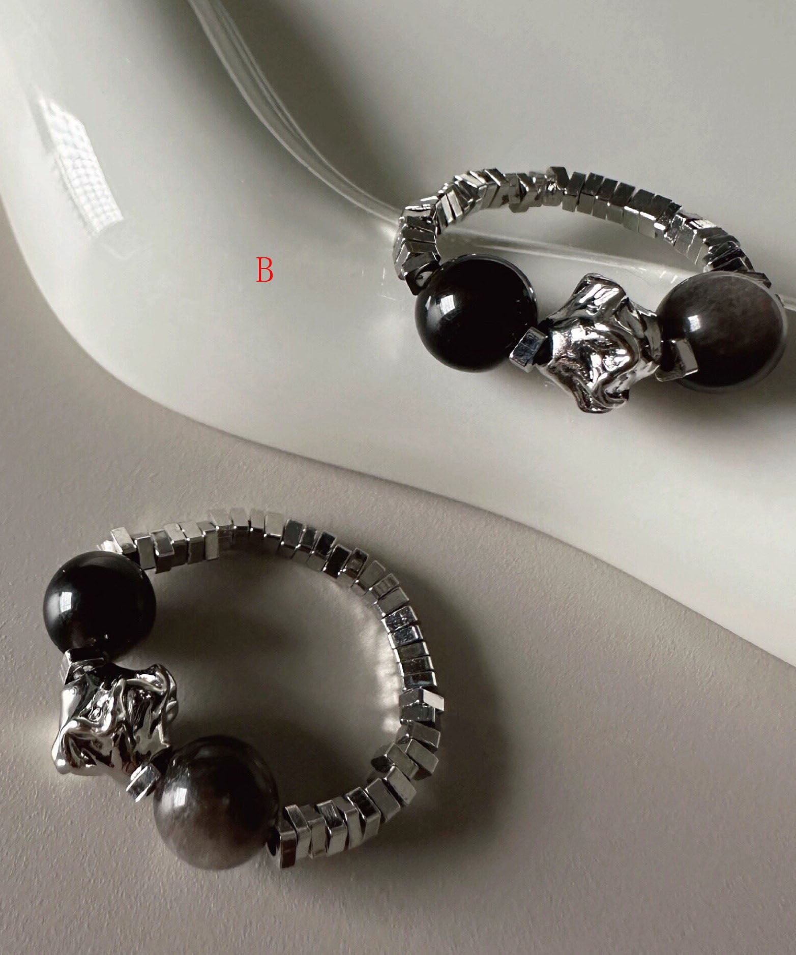 Dame Ring med Krystalsten og Knust Sølv Design 3
