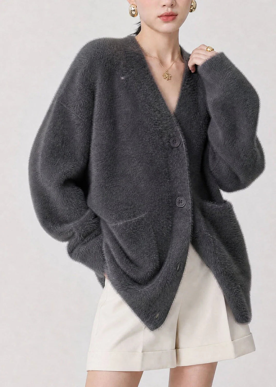 Dame Strikket Cardigan V-hals med Knapper og Lommedetaljer 1