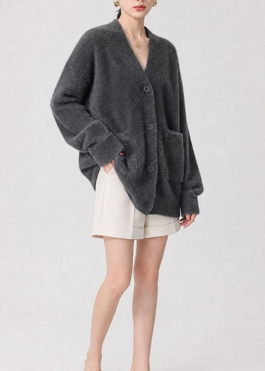 Dame Strikket Cardigan V-hals med Knapper og Lommedetaljer 4