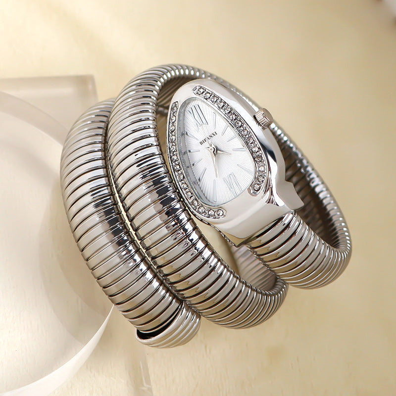 Dameur Med Quartz Urværk Og Sammenflettet Metalarmbånd 5