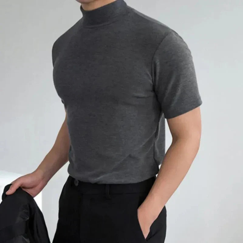Herre T-shirt med høj krave og casual design til hverdagsbrug 2