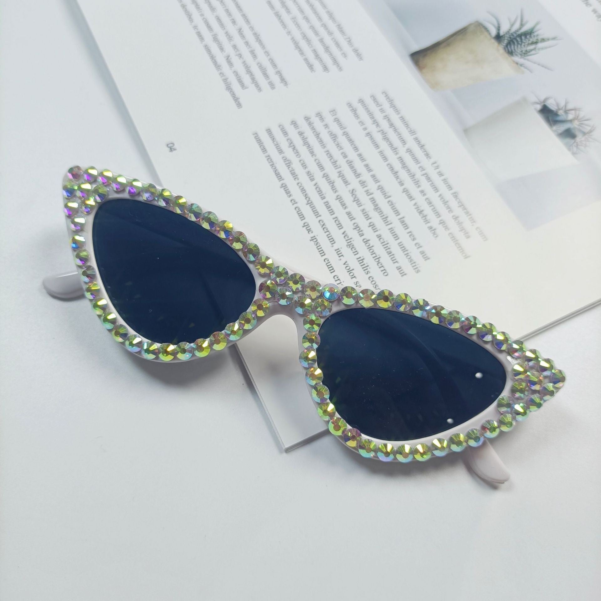 Kvinders Cat-Eye Solbriller med Krystaltrimning 0