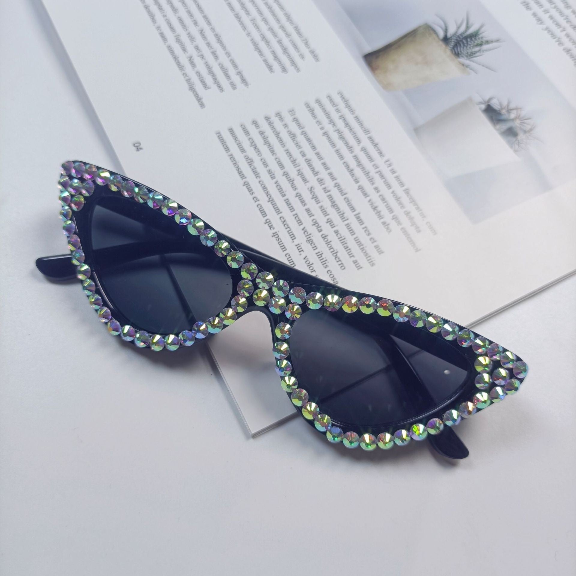 Kvinders Cat-Eye Solbriller med Krystaltrimning 6