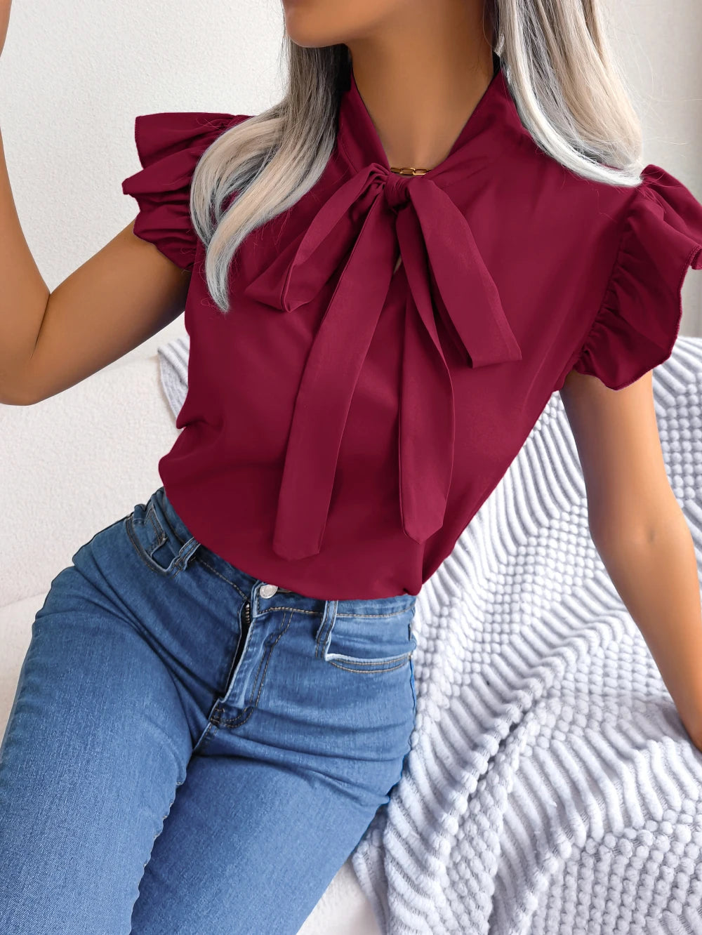 Kvinders Chiffonbluse med Flæser og V-hals 2