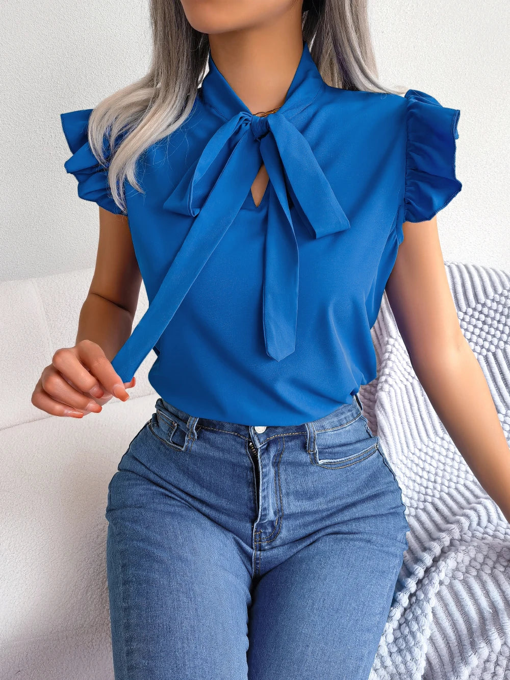 Kvinders Chiffonbluse med Flæser og V-hals 4