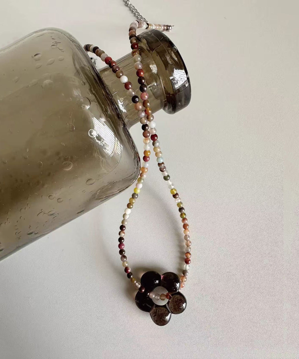 Kvinders Choker Halskæde med Farvede Glas- og Naturstenperler 0