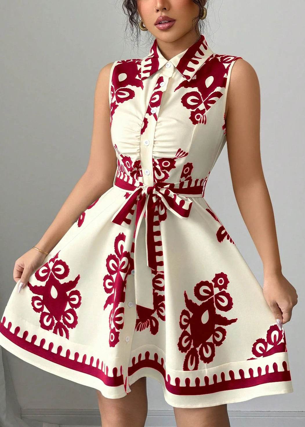 Kvinders Day Dress med Bindebånd og Print 2