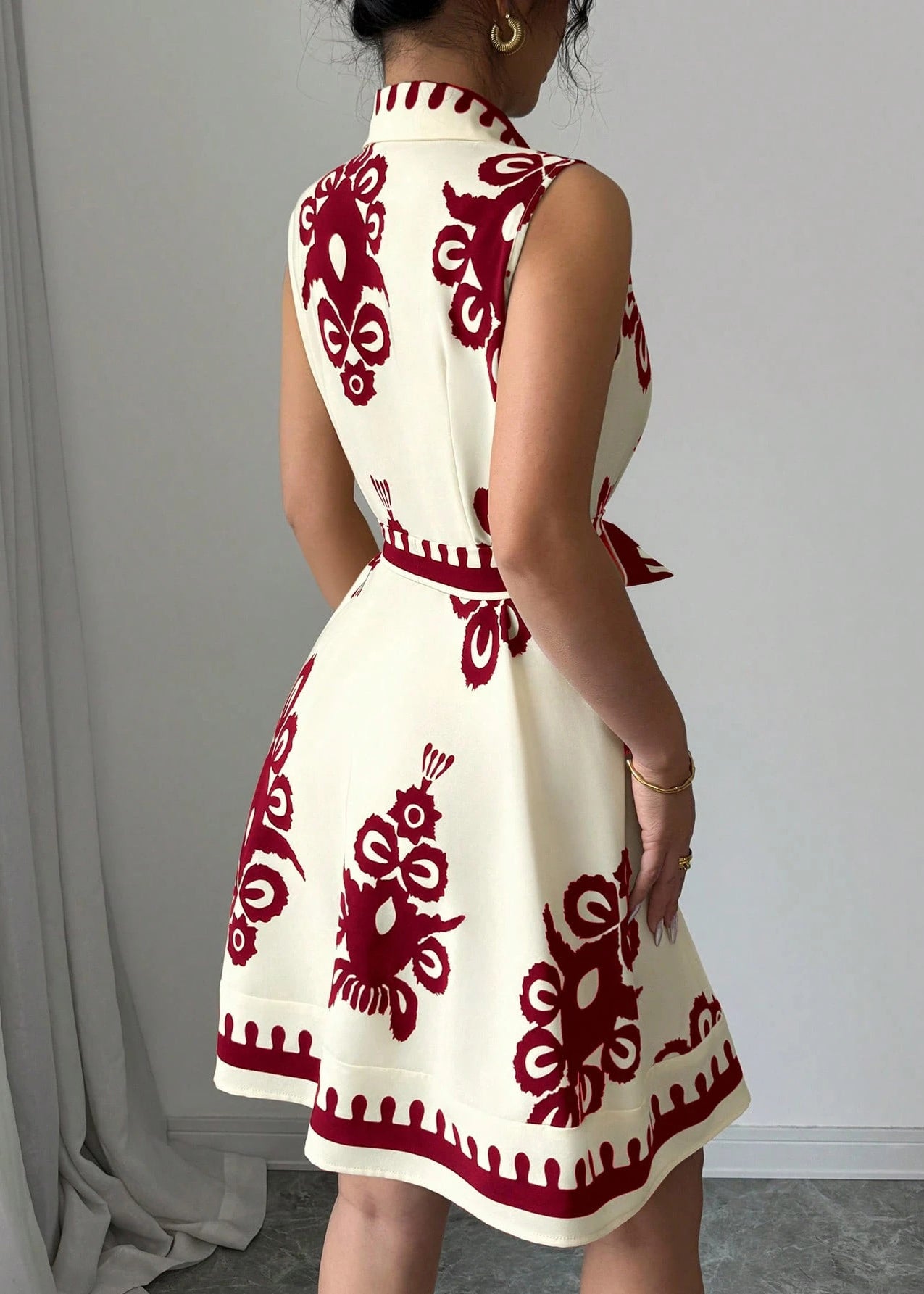 Kvinders Day Dress med Bindebånd og Print 3