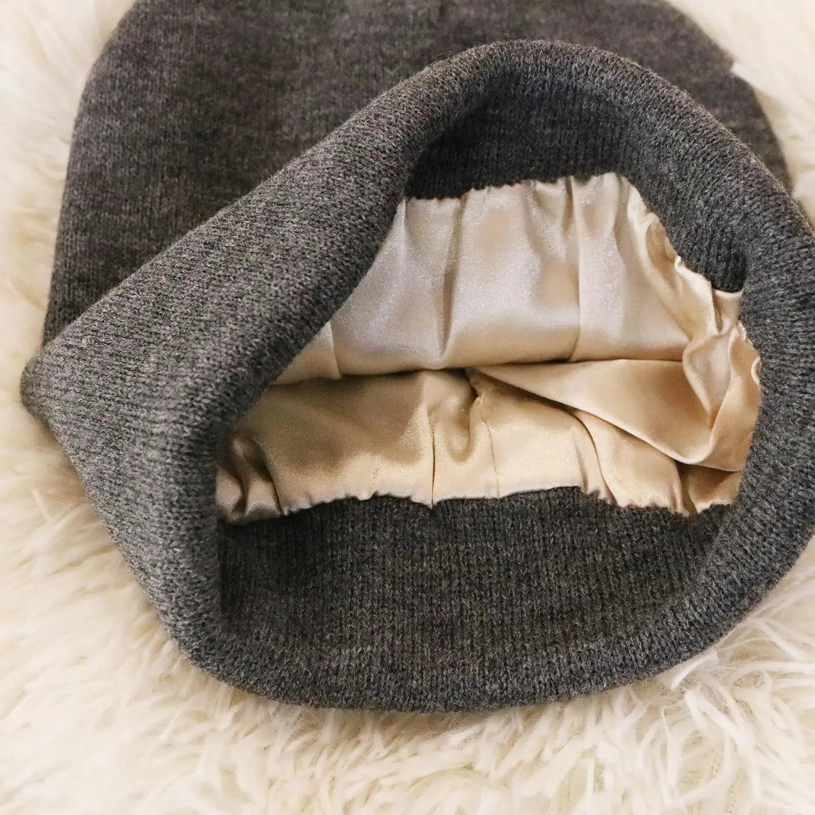 Kvinders Fitted Beanie Ribbet Design 6