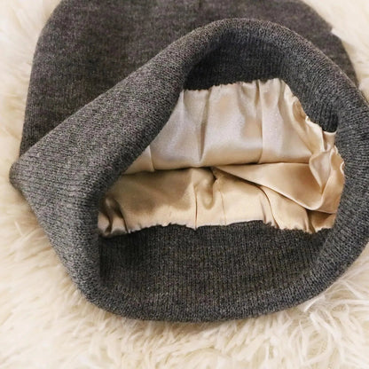 Kvinders Fitted Beanie Ribbet Design 6