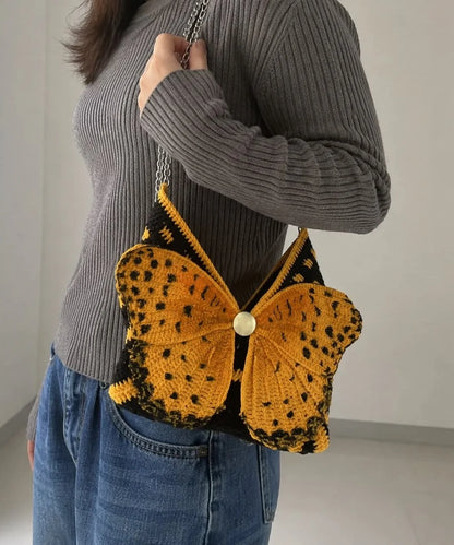 Kvinders Håndstrikket Skuldertaske med Sommerfuglevinge Design 1