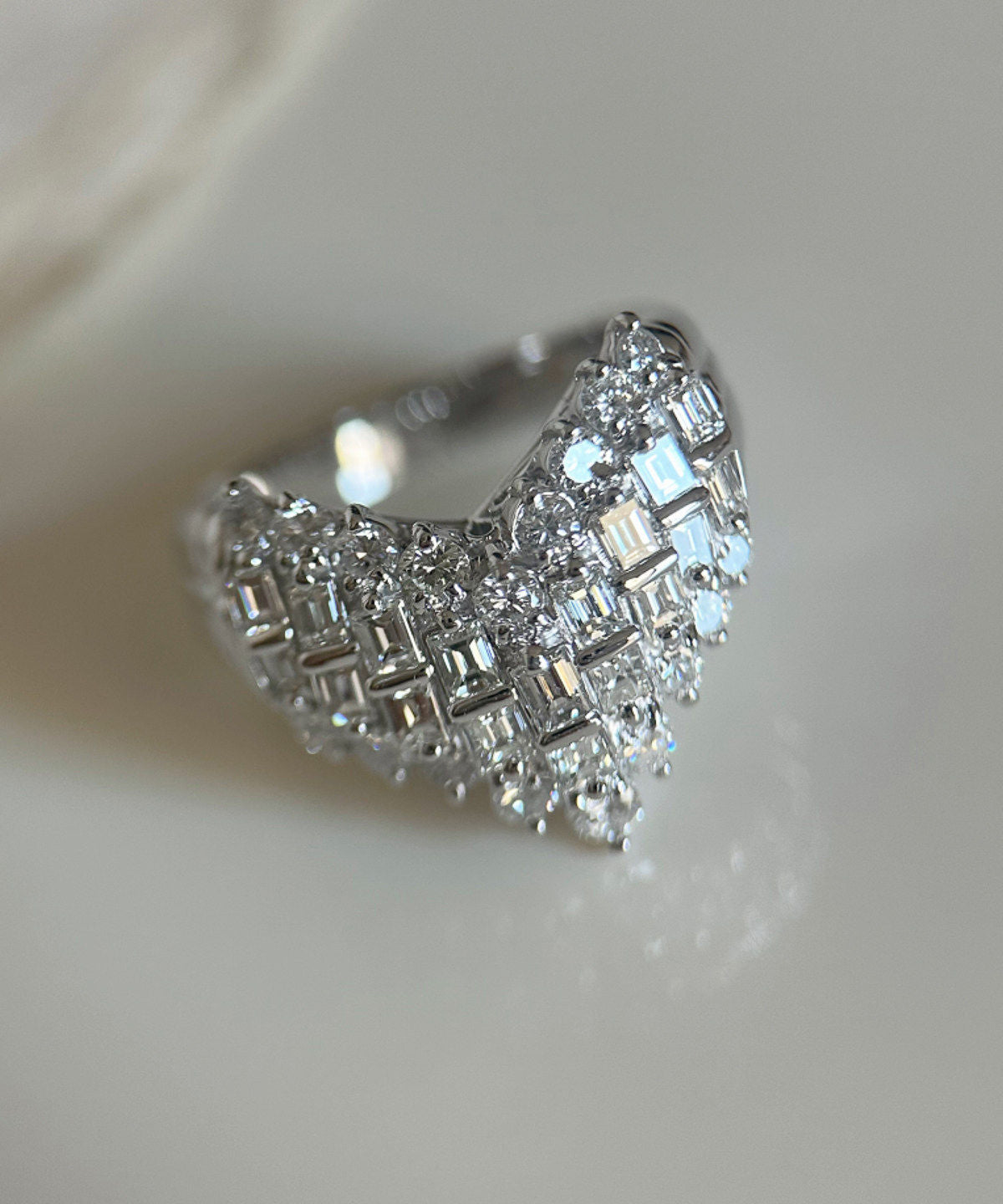 Kvinders Ring med Sterling Sølv og Zircon Design 0