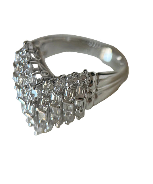 Kvinders Ring med Sterling Sølv og Zircon Design 4
