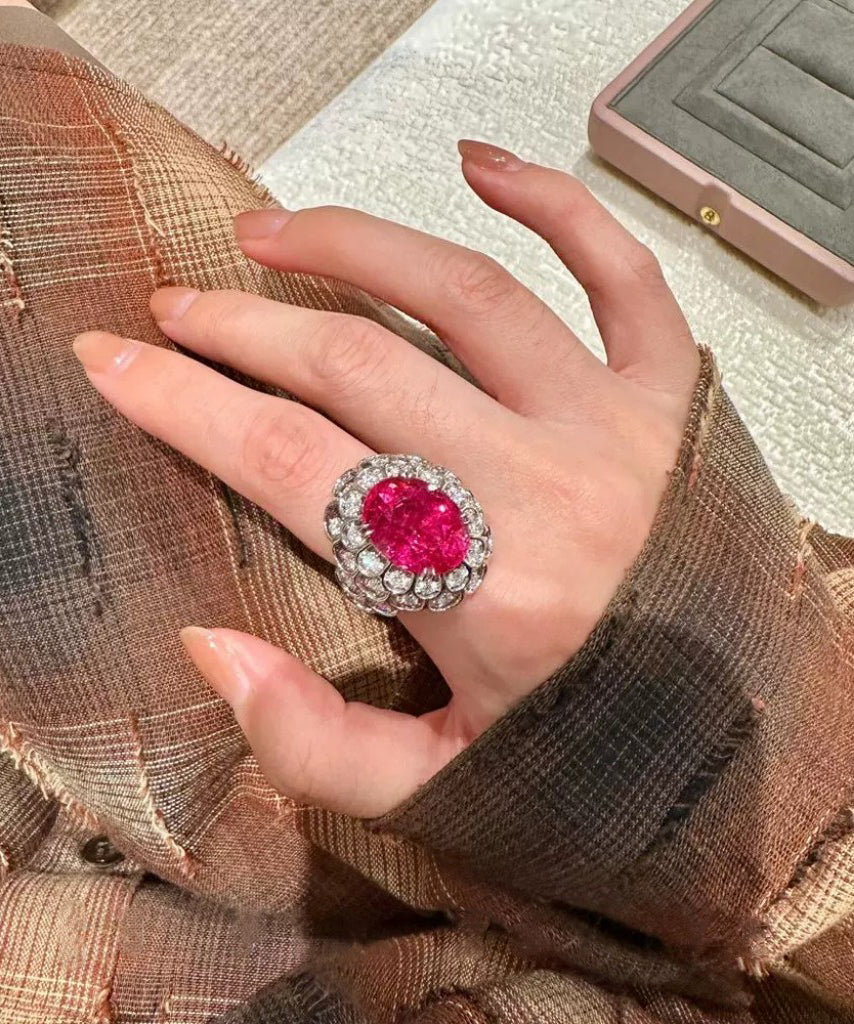 Kvinders Ring med Zircon Detaljer 2