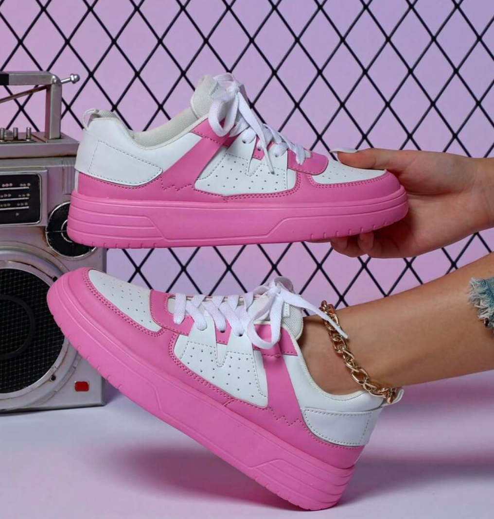 Kvinders Sneakers med Unikt Design 10