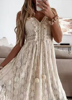 Kvinders Sommerkjole med Boheme-inspireret Blonder og Dekorative Detaljer 2