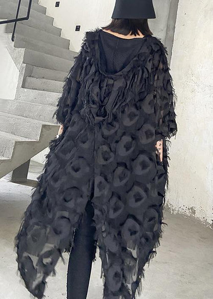 Kvinders Sort Lang Maxi Kjole med Fjer og V-Hals i Chiffon 4