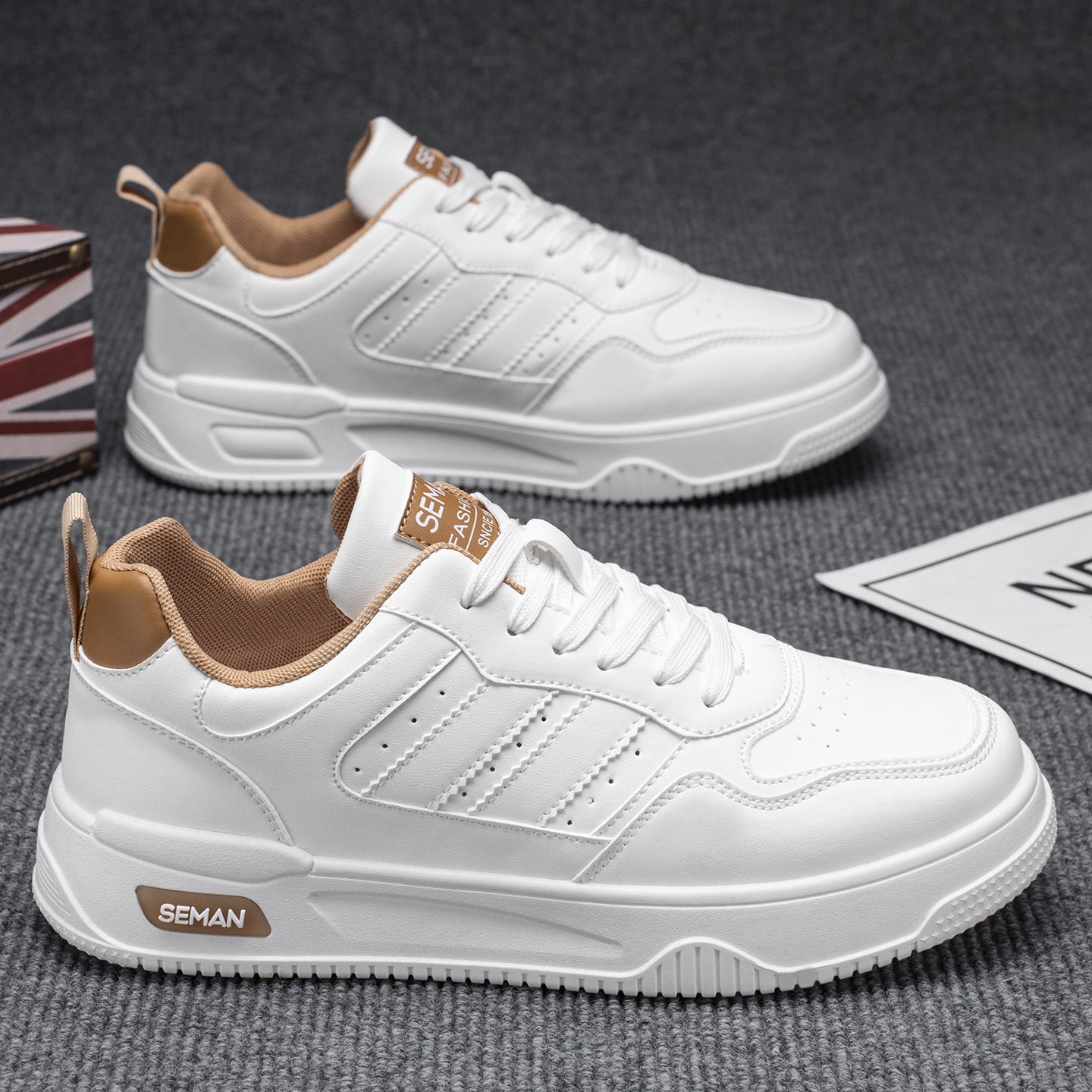 Kvinders Sporty Sneakers med Robust Design 3