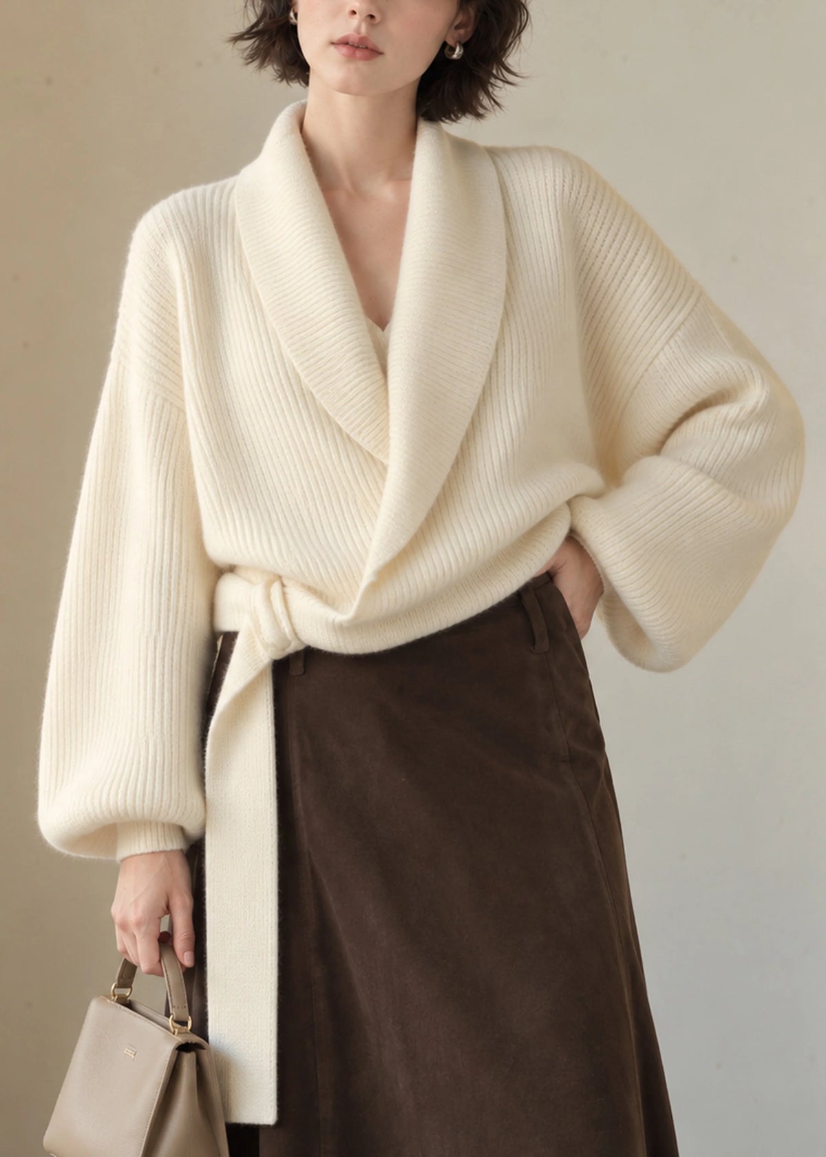Kvinders Strikket Sweater med Slå-om Design og Lanterneærmer 3