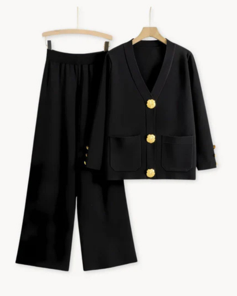 Kvinders Striksæt Med Elegant Design 2