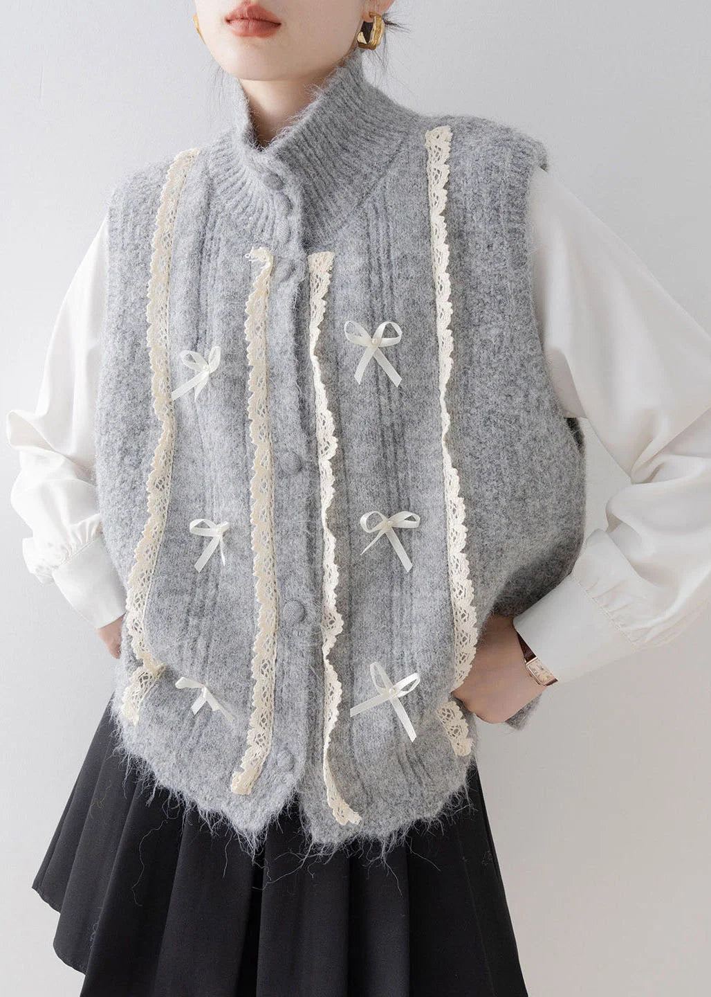 Kvinders Strikvest Ærmeløs med Stående Krave og Blonde Patchwork 3