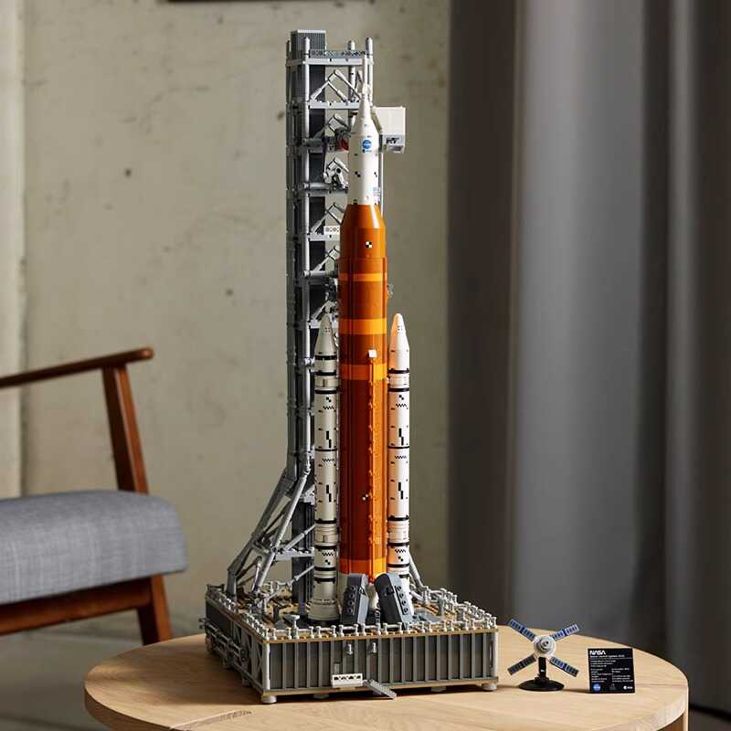 Modelbyggesæt NASA Artemis Space Launch System Modelbyggesæt NASA Artemis Space Launch System