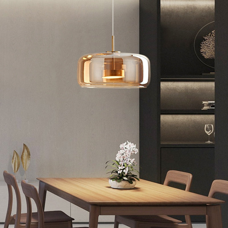 Pendel i Retro Design med Gyldne Detaljer 10