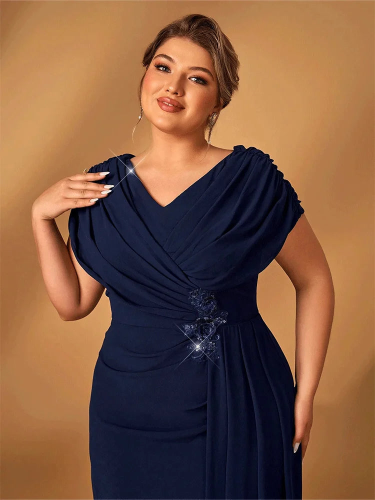 Plus Size Aftenkjole til Mor med Glitrende Detaljer 1