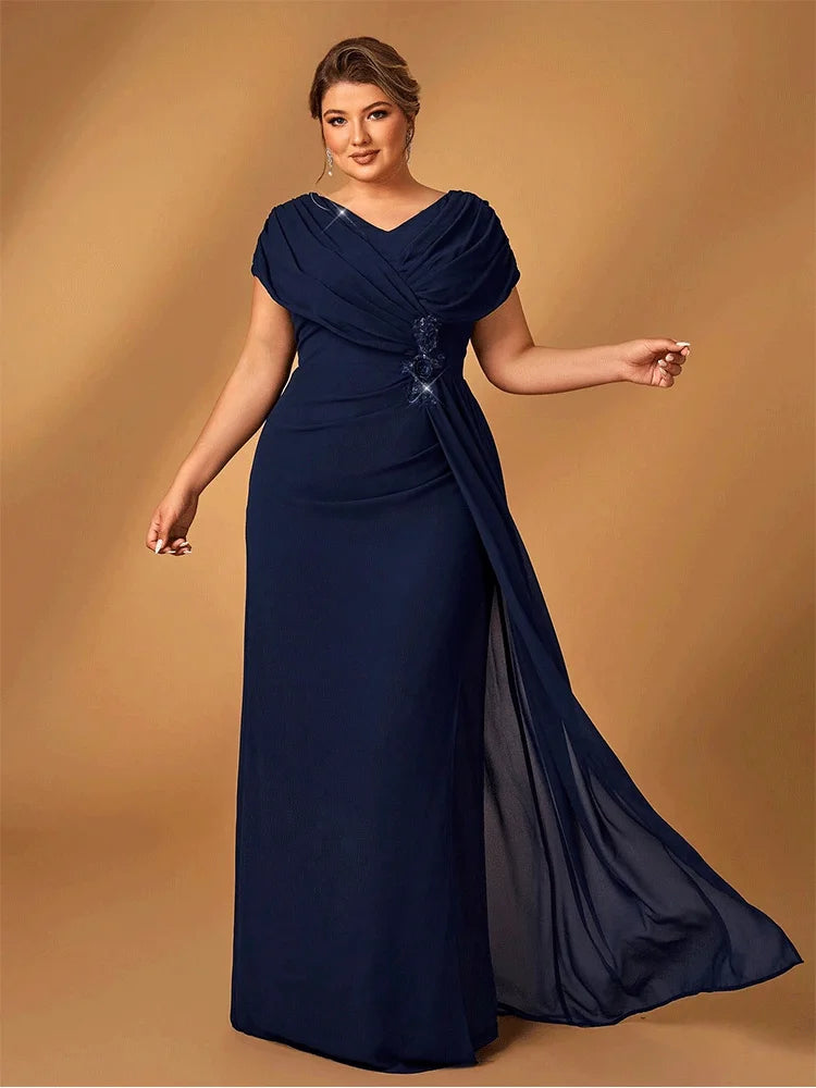 Plus Size Aftenkjole til Mor med Glitrende Detaljer 3