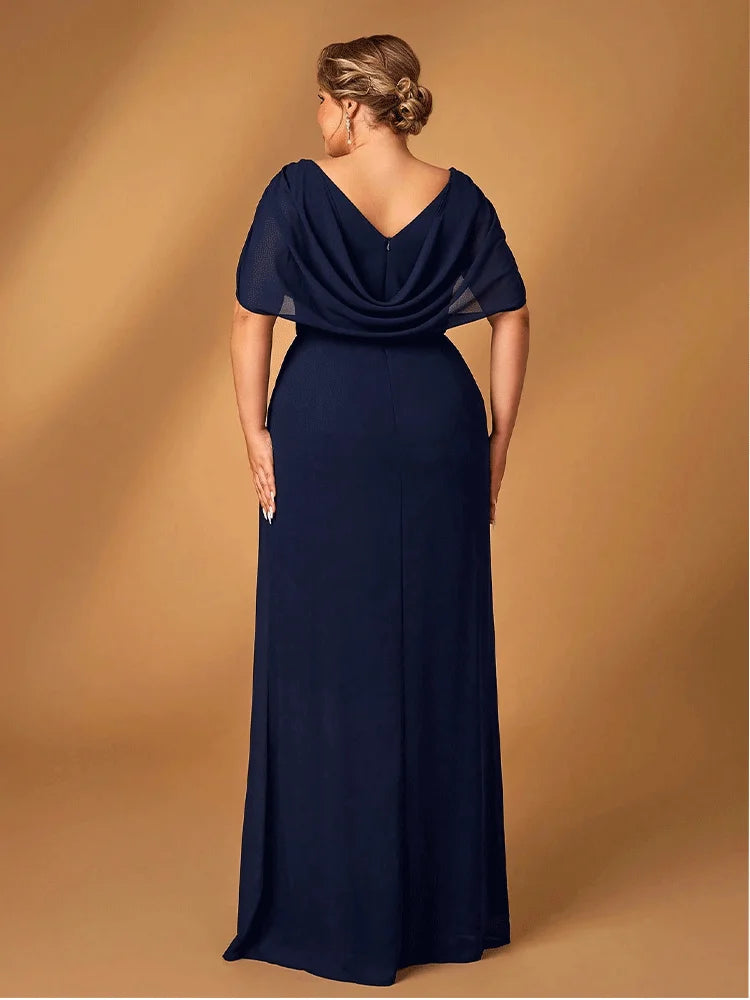 Plus Size Aftenkjole til Mor med Glitrende Detaljer 4