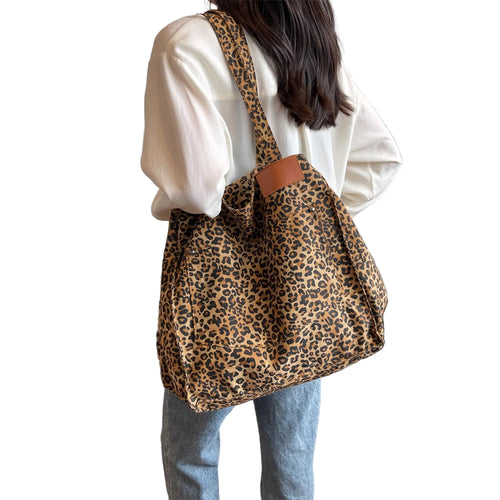Overdimensioneret skuldertaske med leopardprint