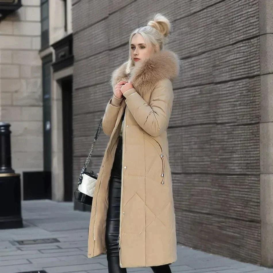 Uldfrakke Dame Med Stilfuldt Design Og Imitation Pels Detaljer 7