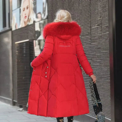Uldfrakke Dame Med Stilfuldt Design Og Imitation Pels Detaljer 8