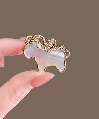 Unisex Broche Med Guld-Kobber Overflade & Gedeskalsdesign 4