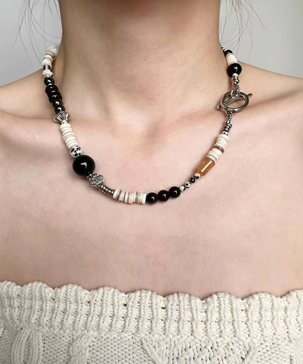 Unisex Halskæde Boho Stil med Naturlige Sten og Kokosskal Perler 1