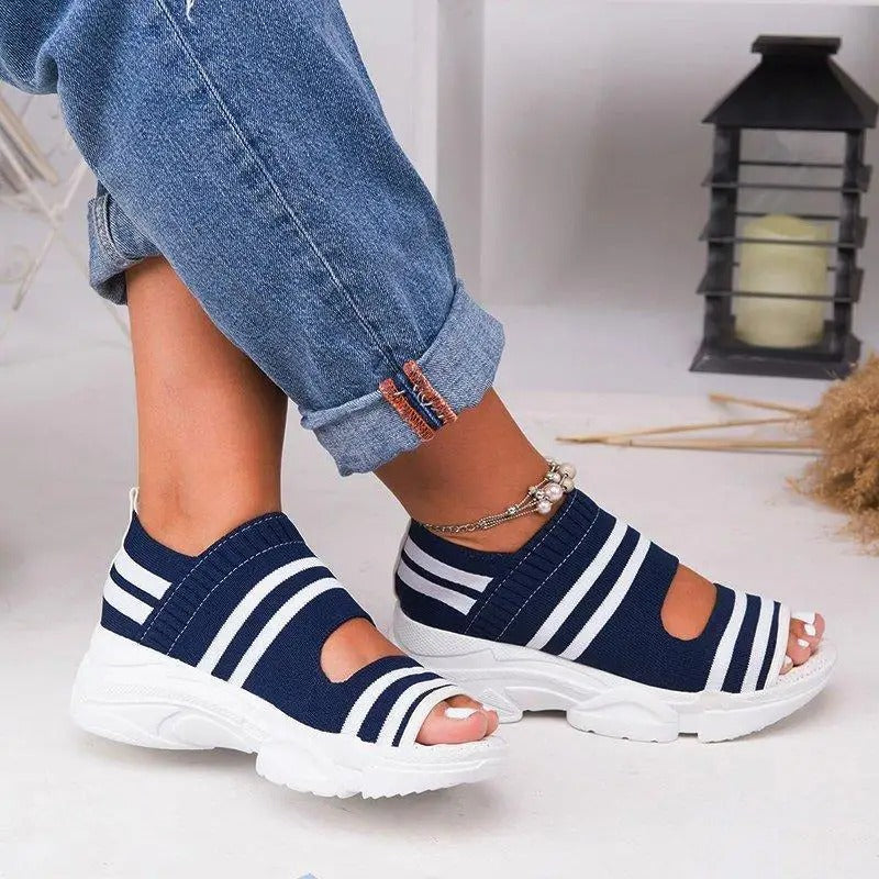 Wedge-sandaler med åben tå til kvinder